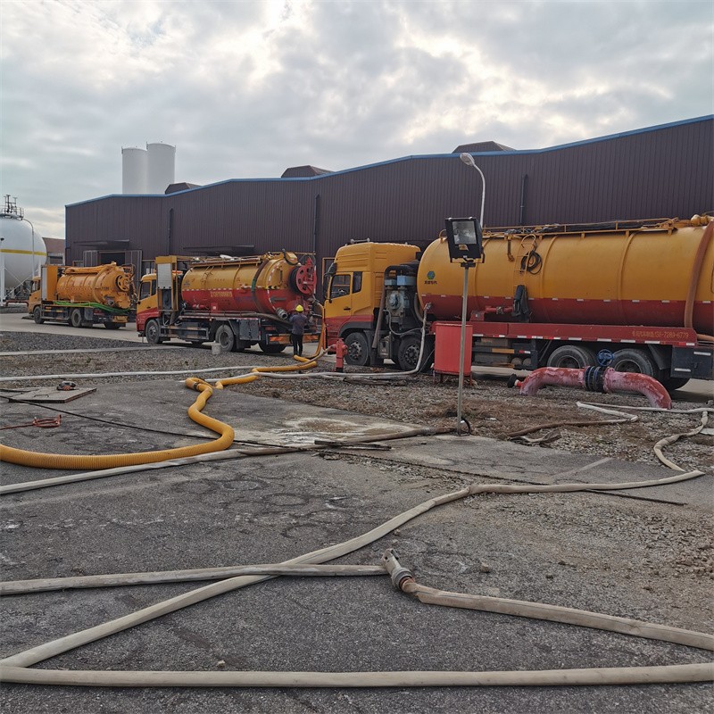 金寨污水池清理